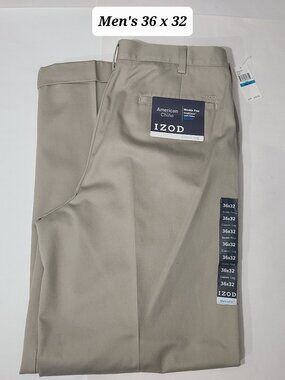 Izod American Chino Classic Leg Men's Pleated Khakis Men's Size 36 x 32 NWT